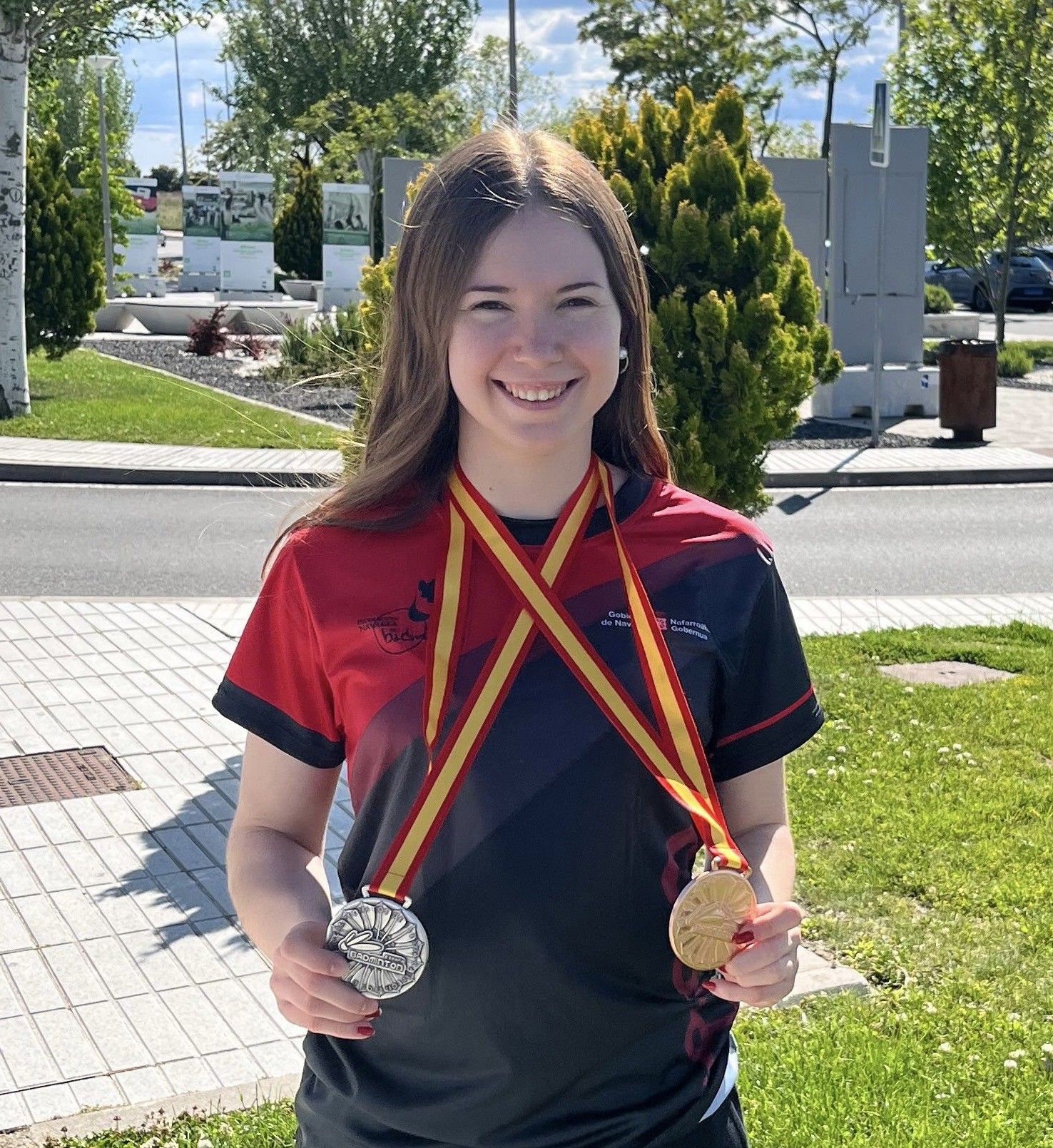 Amaia Torralba logra una plata y un bronce en el "Campeonato de España Absoluto" de Bádminton
